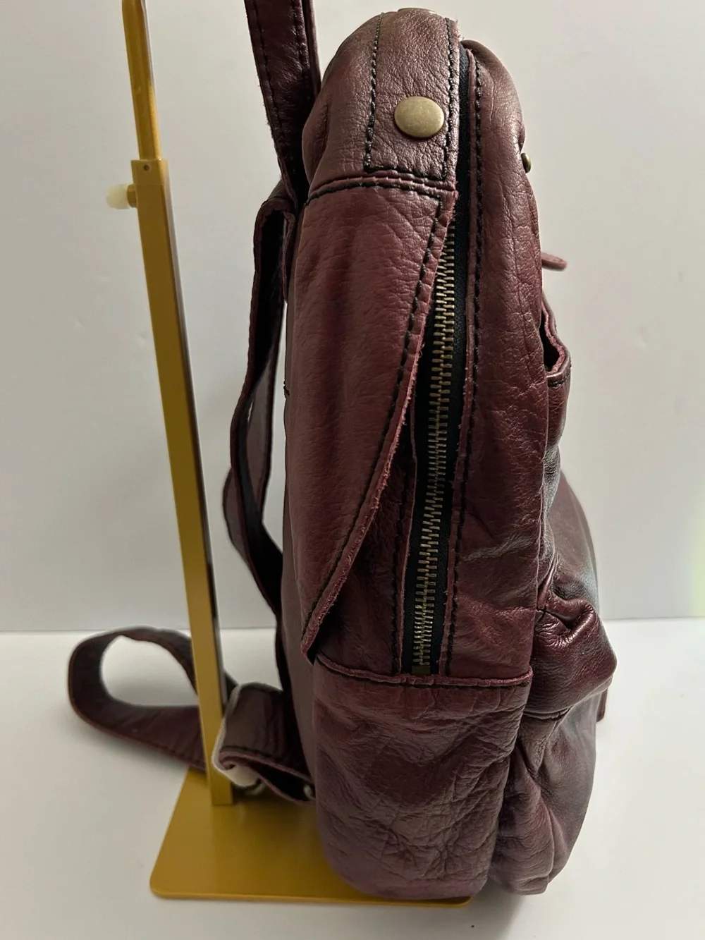 Liebeskind Berlin - Leather Backpack in Burgundy